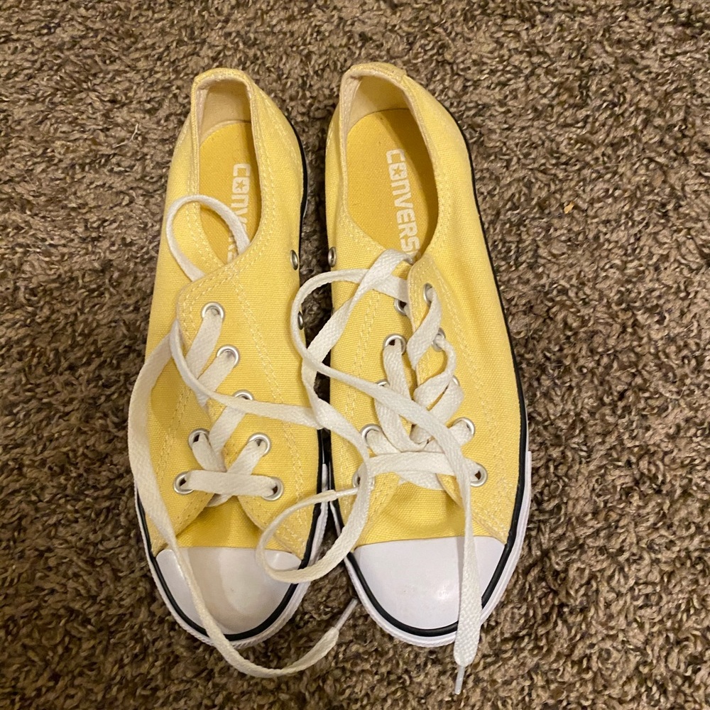 Brand new worn once for a photo shoot
